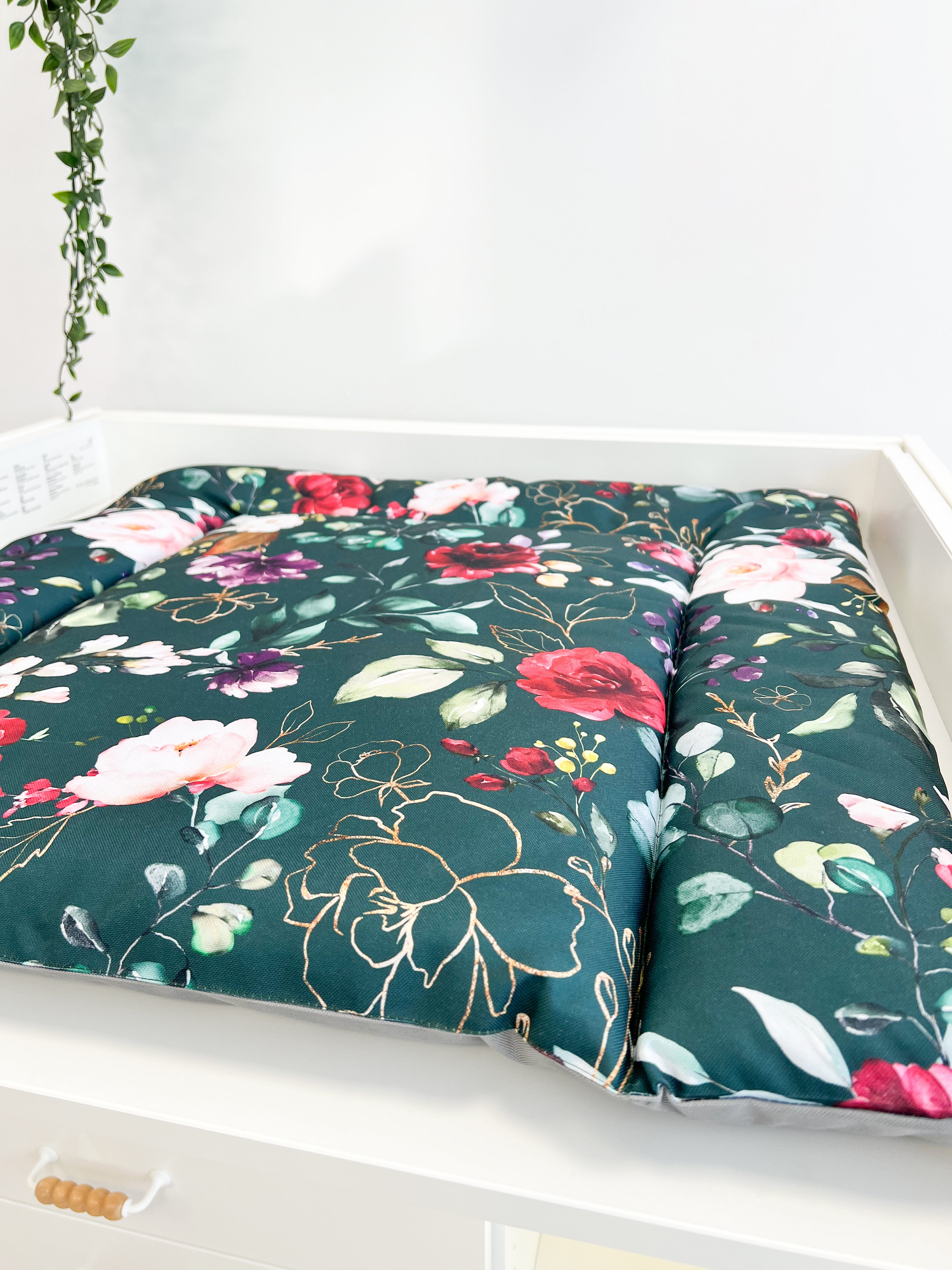 Ūdensizturīgs matracis - PEONIJAS