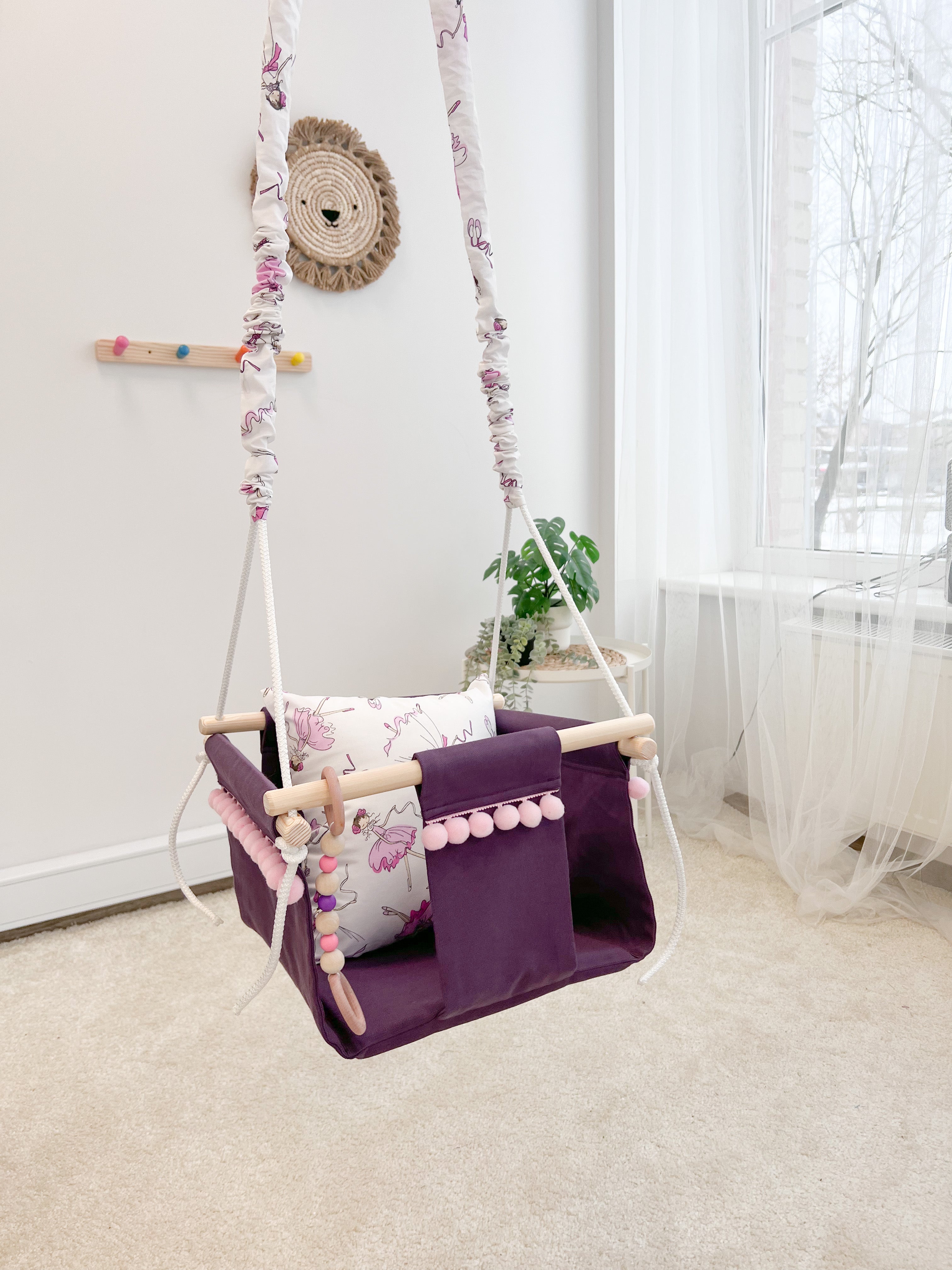 Violetas klasiskās šūpoles "Balerīna"