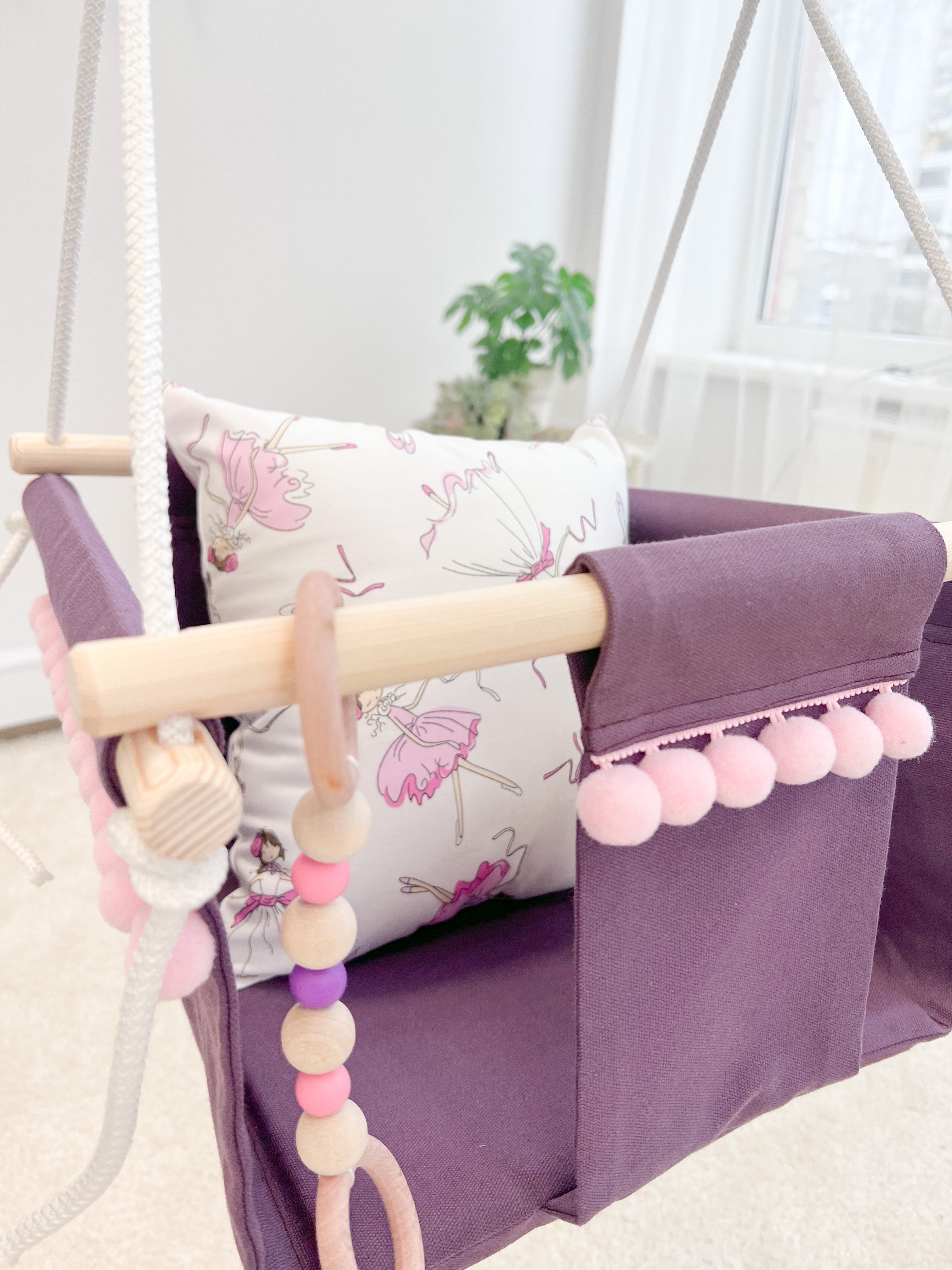 Violetas klasiskās šūpoles "Balerīna"