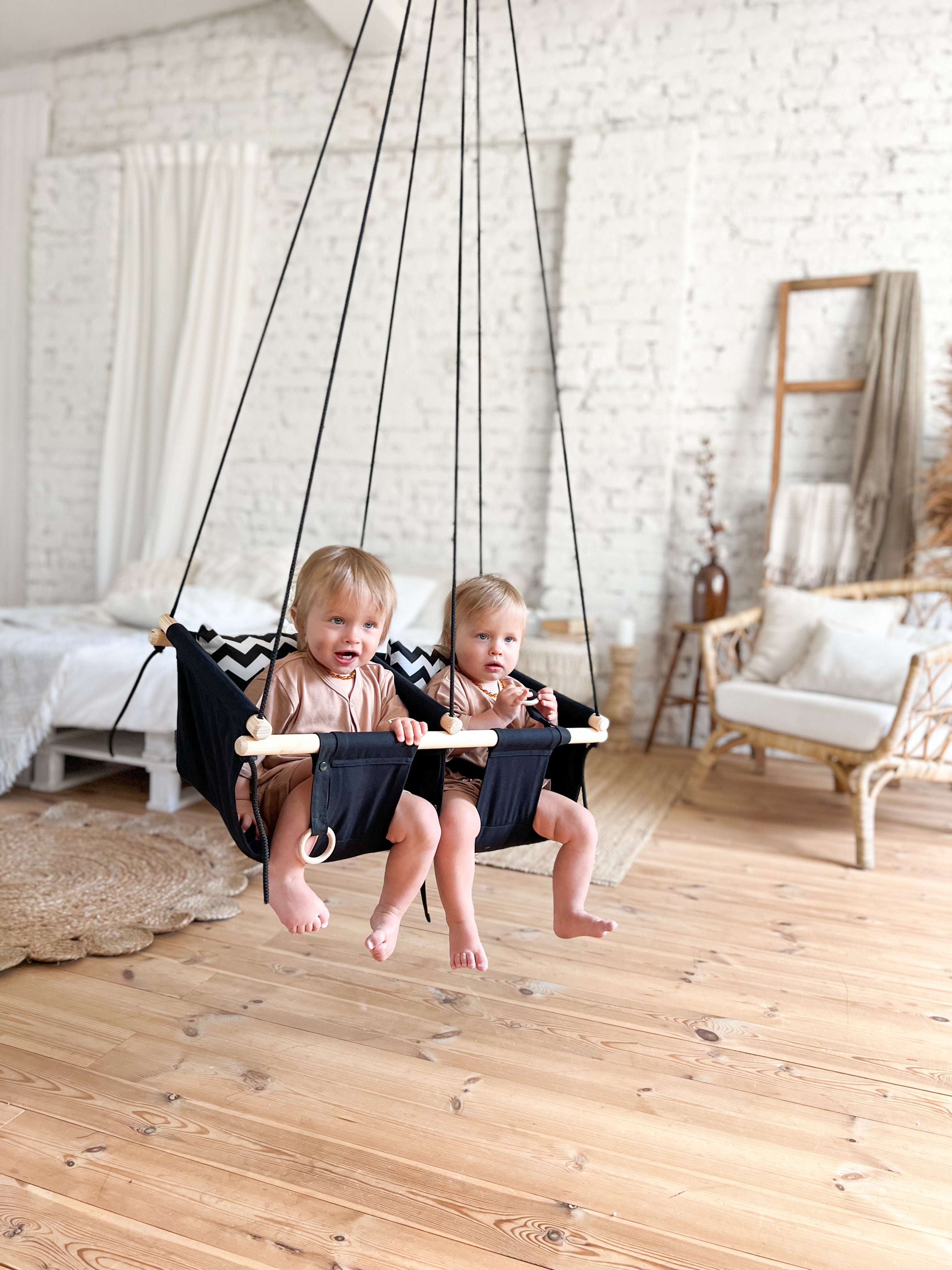 Dvīņu klasiskās šūpoles "Ilūzija"