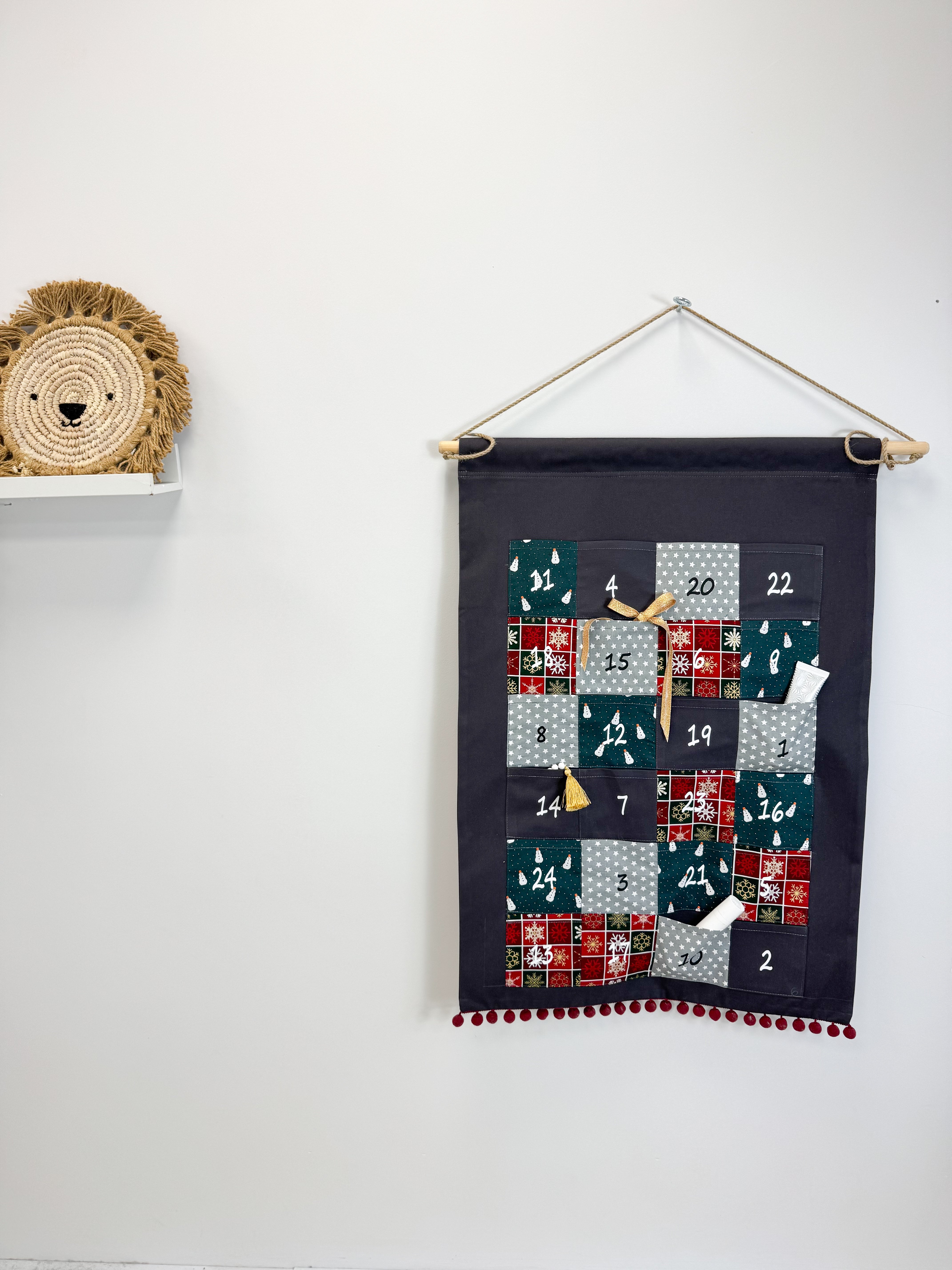 Adventes kalendārs - krāsains